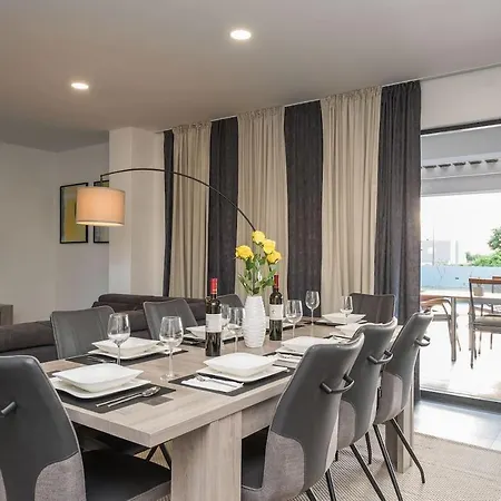Vila Zrinko Privlaka (Zadar)